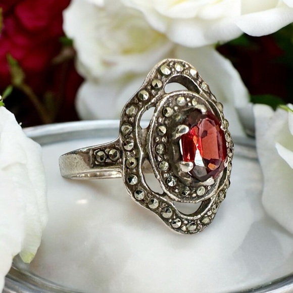 Pyrope-Almandine Garnet Marcasite Sterling Silver Cocktail Ring (7) - Picture 1 of 8